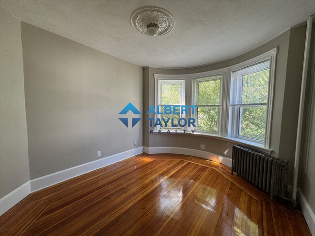 Building Photo - 62 Fayston St Unit 2 Rental