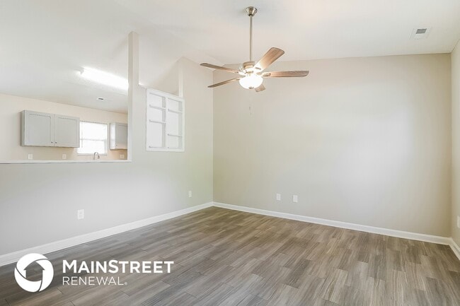 Photo - 130 Oakdale Ave