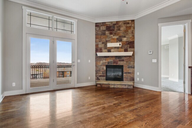 Photo - 19355 W 102nd St