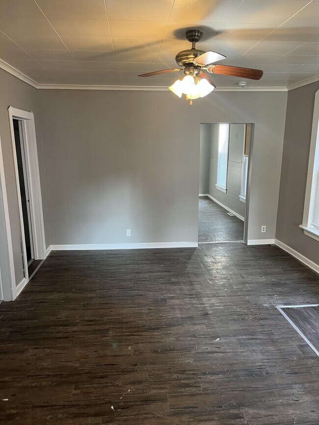 Photo - 1450 Colburn St