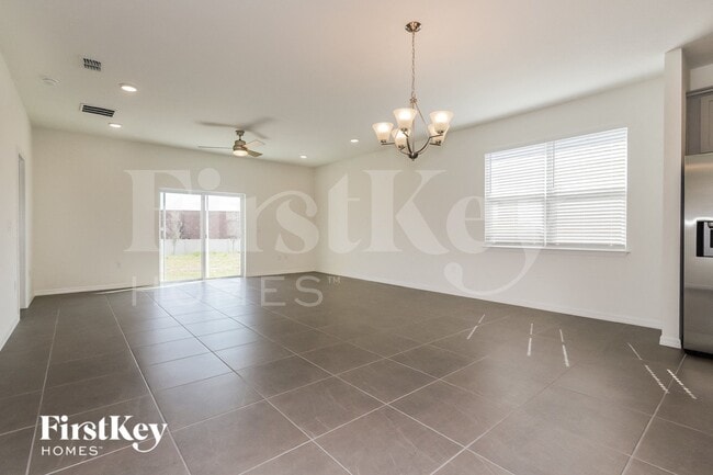 Photo - 113 Windsor Reserve Dr