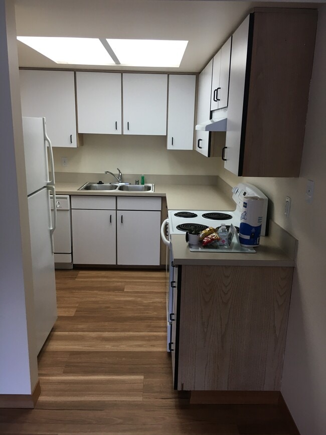 Photo - Meridian Place Apartments