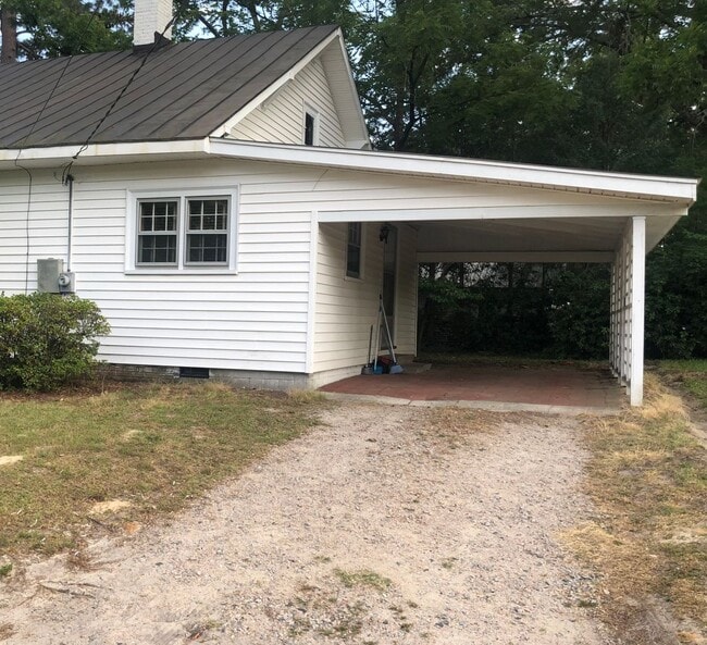 Photo - 110 N Hilliard St