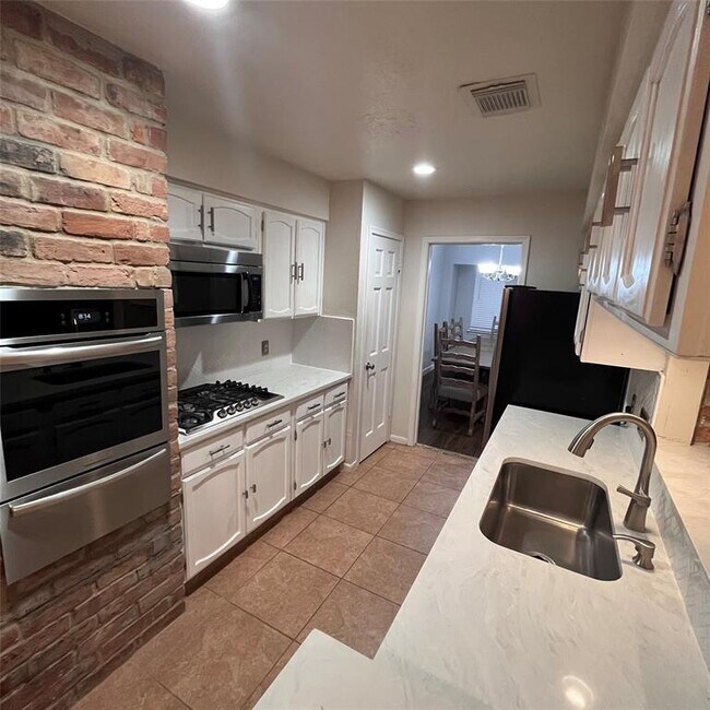 Photo - 5010 Spring Forest Dr