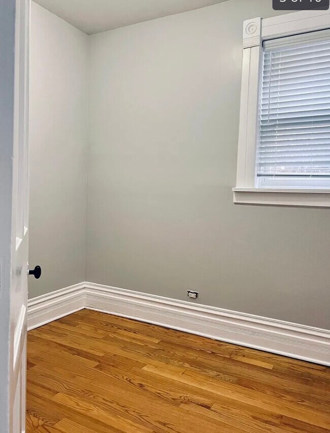 Photo - 3409 S Lowe Ave Unidad Garden