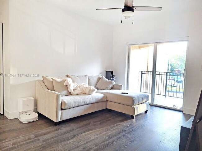 Photo - 101 SW 117th Ave Unit 7205