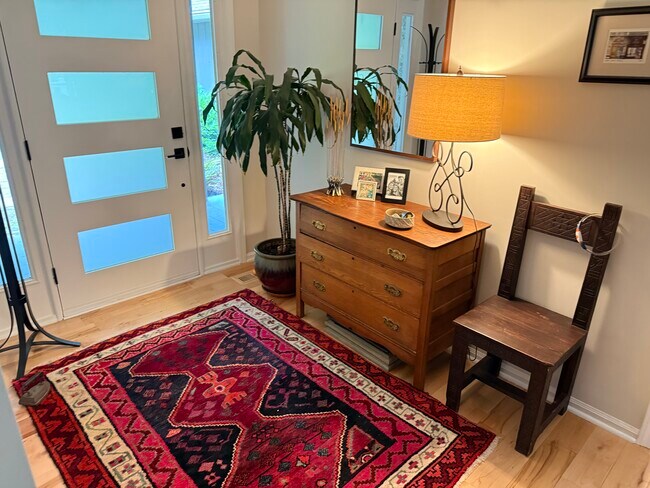 Front hallway - 45 Pentland Hills Dr