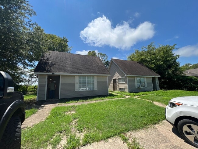 Building Photo - 1 Bed/1 Bath Trumann, AR! Rental