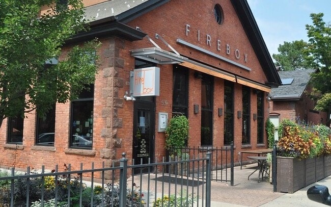 Building Photo - 140 Russ St