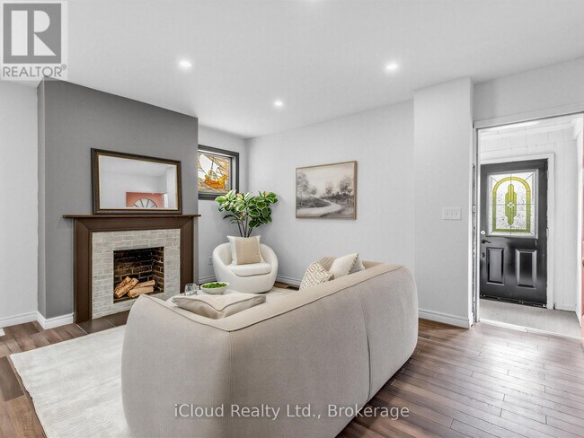 1303 Woodbine Ave