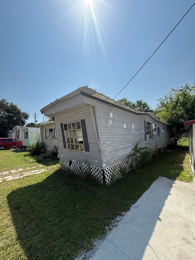 622 N Beach St