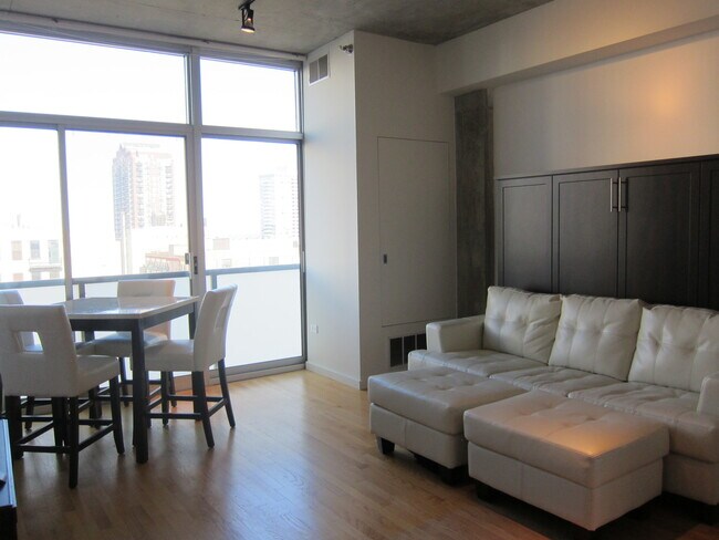 Photo - 1620 S Michigan Ave Unit 813