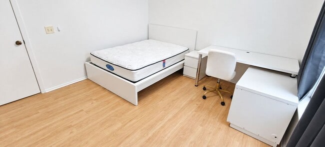 Photo - 4000 SW 23rd St Unit 4207