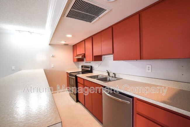 Photo - 130 N Center St Unit #2