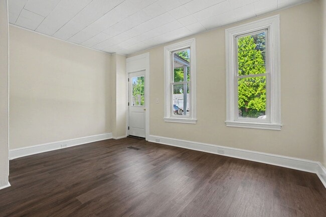 Photo - 153 Cedar St