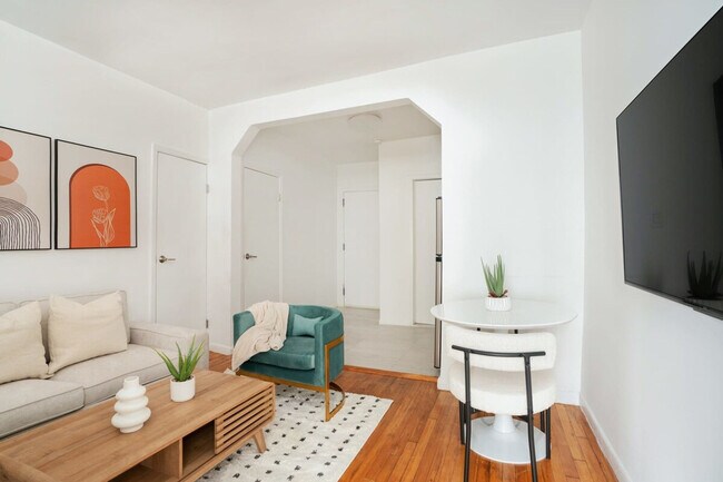 Photo - 444 W 48th St Unidad FL4-ID1022027P