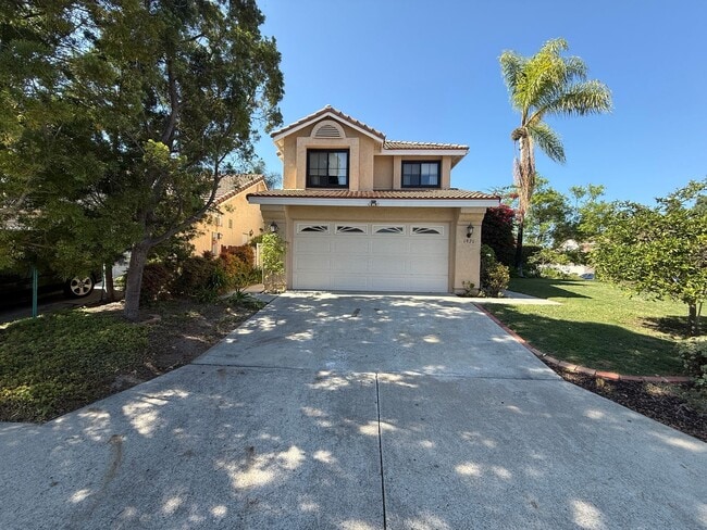 Building Photo - Fully Furnished Beautiful Home In Eastlake...