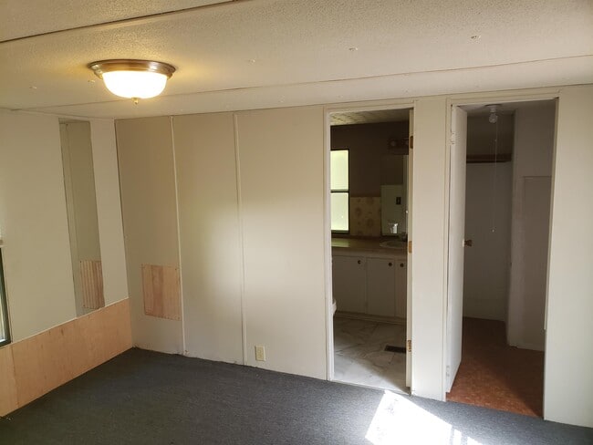 Photo - 50 K and M Way