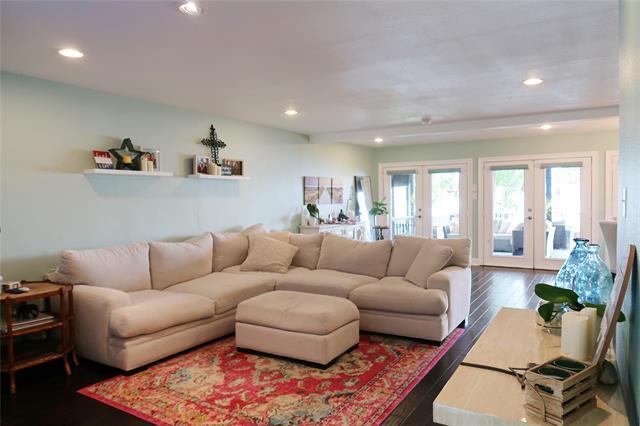 Photo - 3816 Mediterranean St