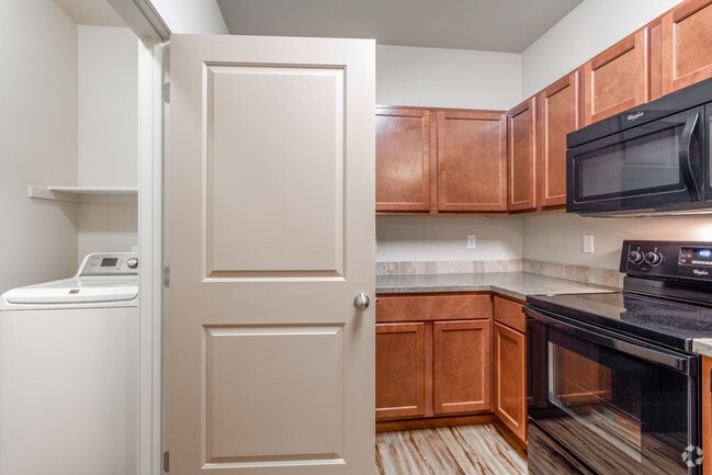 1BR, 1BA - 945 SF