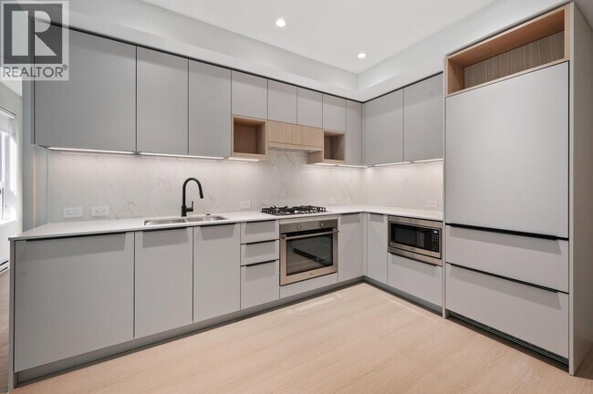 Photo - 2015 St Johns St Unité 60X