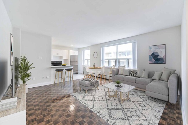 Photo - 149 St George St Unit 00402