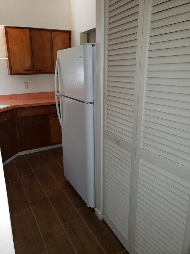 Photo - 2 Bed 1 Bath Home | Pet Friendly with Fenced Yard | Washer Dryer Hook Ups | Section 8 Welcome