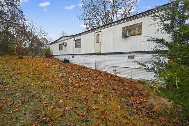 Photo - 1305 Ridge Cir