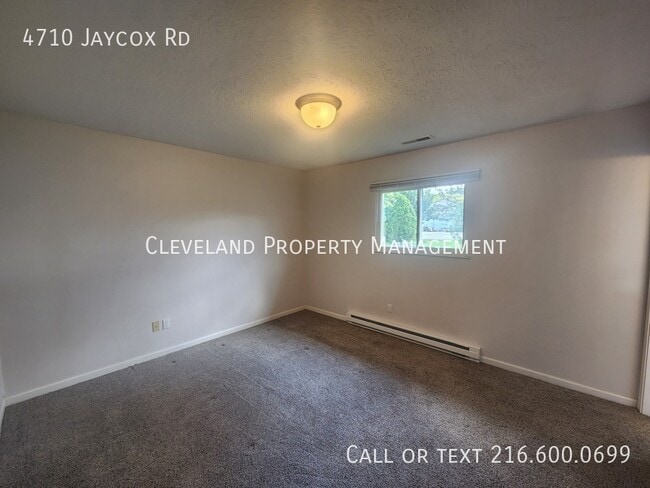 Photo - 4710 Jaycox Rd