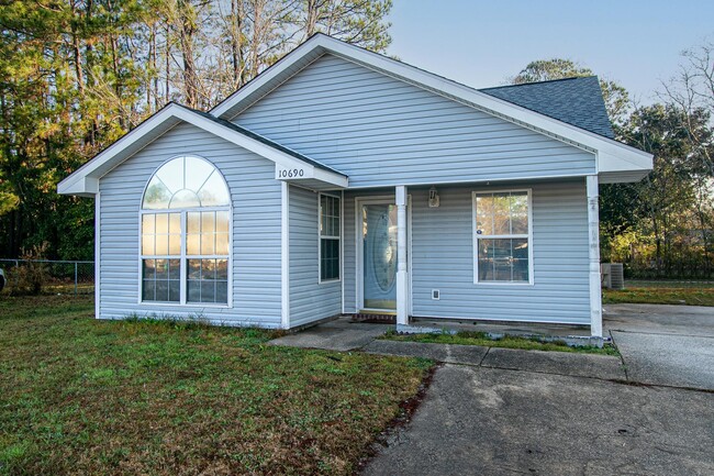 Building Photo - 10690 E Bay Tree Dr