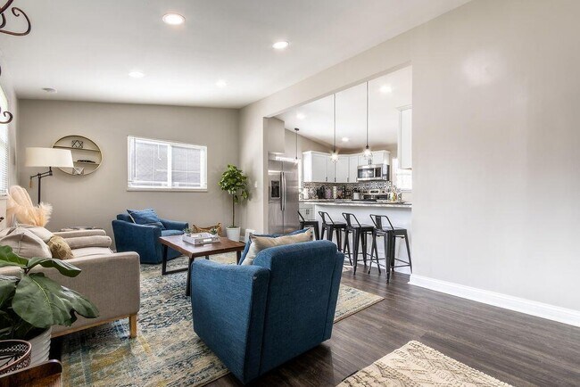 Photo - 763 Ebner St