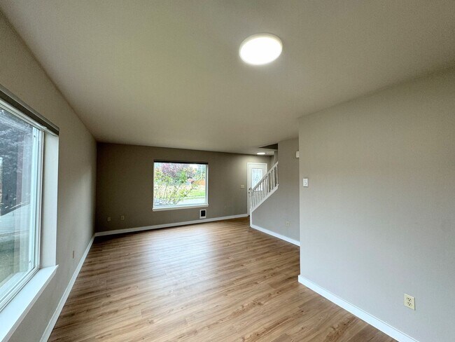 Photo - RGL Properties - 9614-9616 Unit 9614