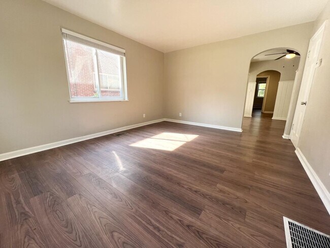 4567 Paddock Rd Unit 2