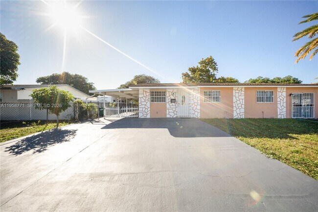 Photo - 20120 SW 112th Ct