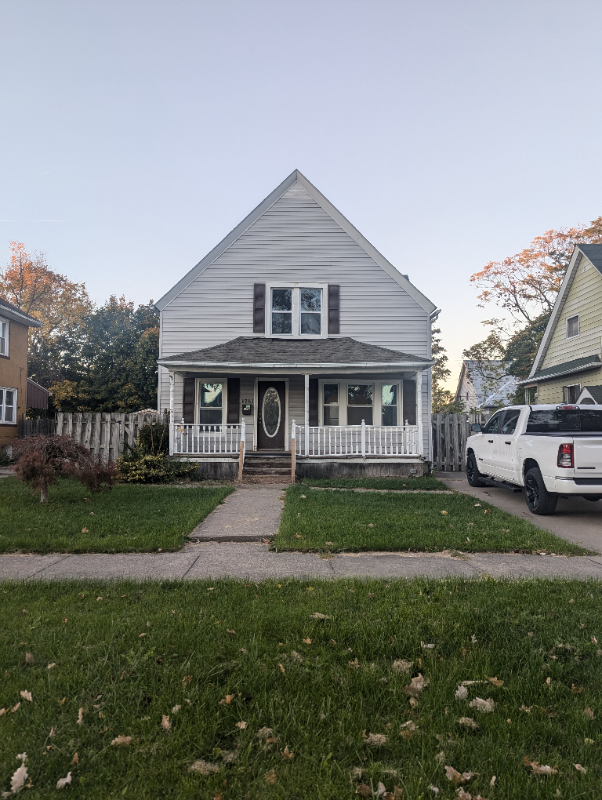 Photo - 1781 E 33rd St House