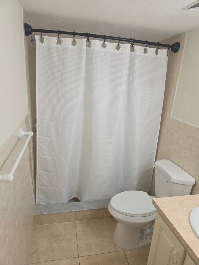 Photo - 6314 Newtown Cir Unit A2