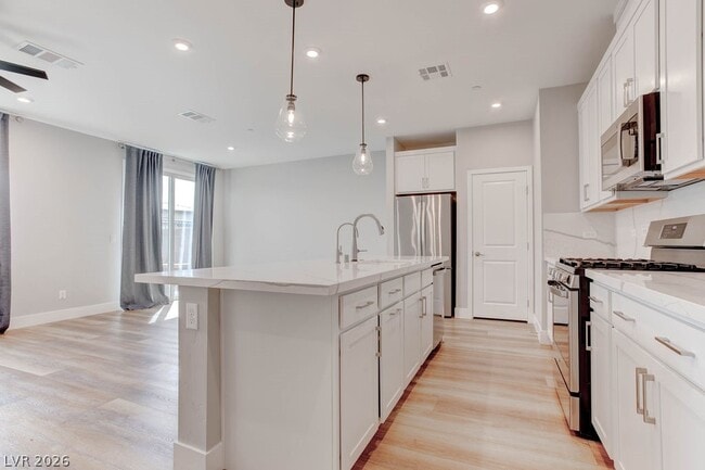 Photo - 646 Infinity Rdg St