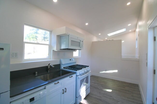 21107 Damson Rd
