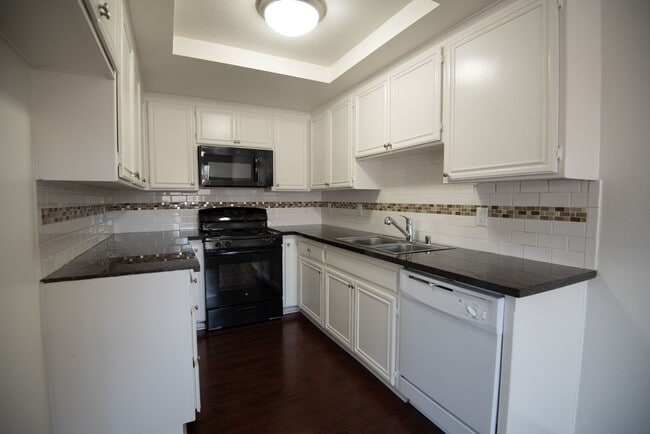 Photo - 5328 Riverton Ave Unidad 102