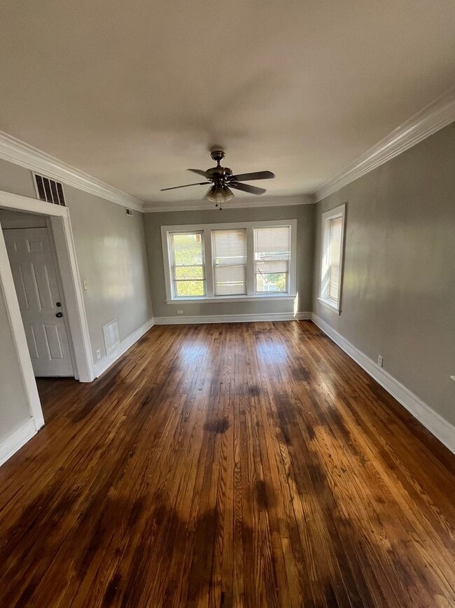 Photo - 10934 S Vernon Ave Unit 3