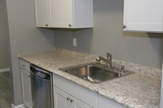 Photo - 30060 W 12 Mile Rd Unit 86
