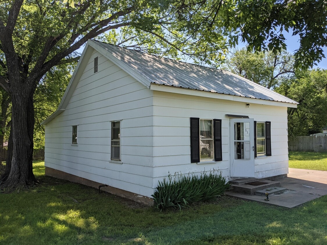 Photo - 831 S Burdick St (Stillwater, OK)
