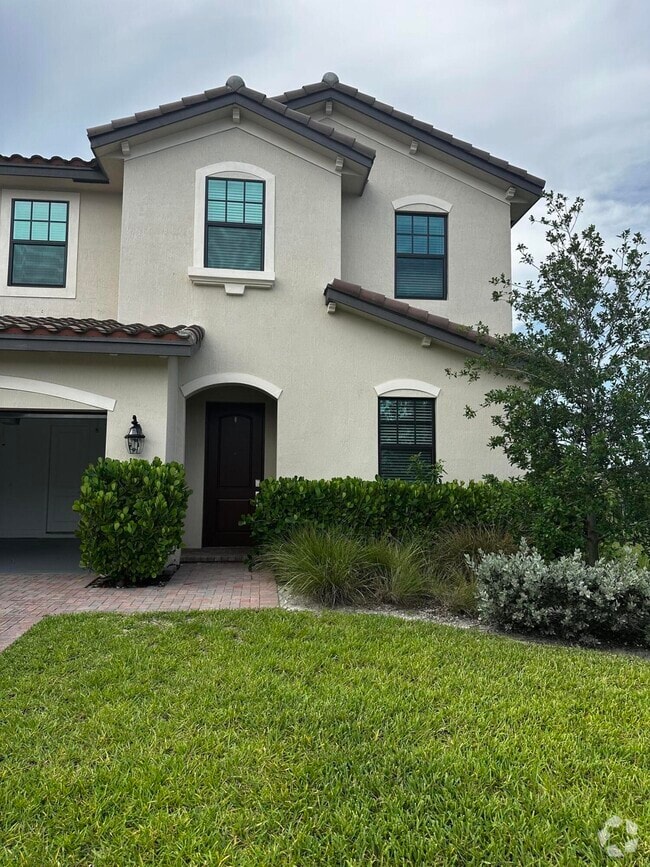 Building Photo - 1307 Whitcombe Dr Rental