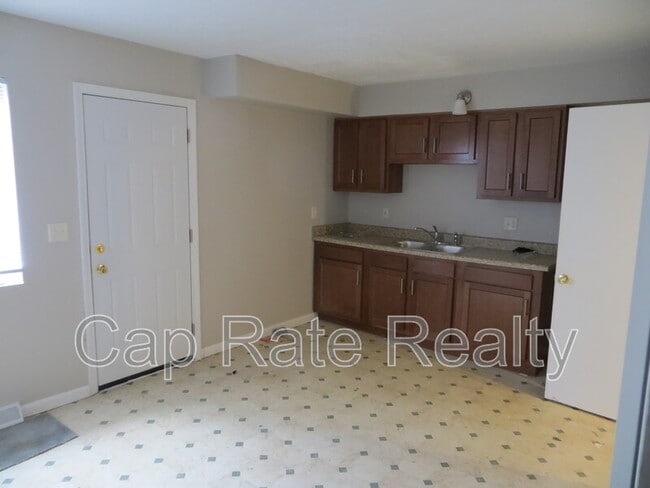 Photo - 395 Barnett Rd
