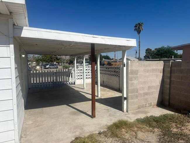Photo - 1315 Oakwood Ave