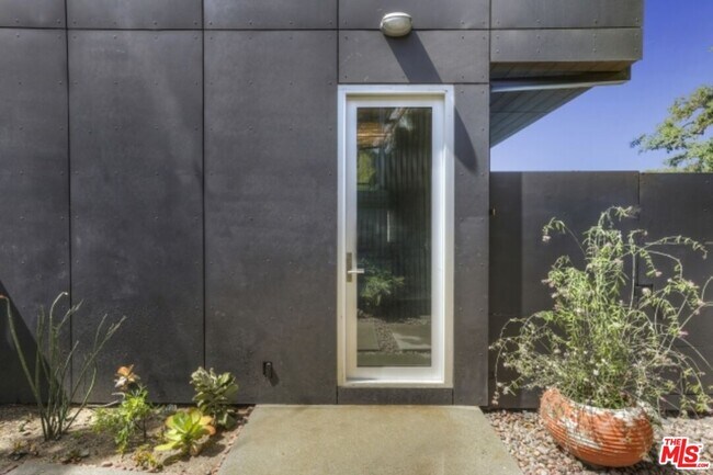 Photo - 11462 Laurelcrest Rd