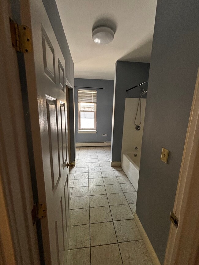 Photo - 29B Edgewood St Unit 2nd Floor