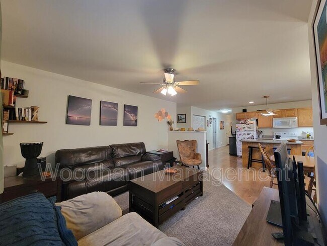Photo - 190 Droulliard Ave