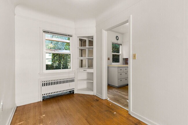 Photo - 516 SE 15th Ave