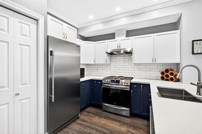 Photo - 5900-5900 Jinkerson Rd